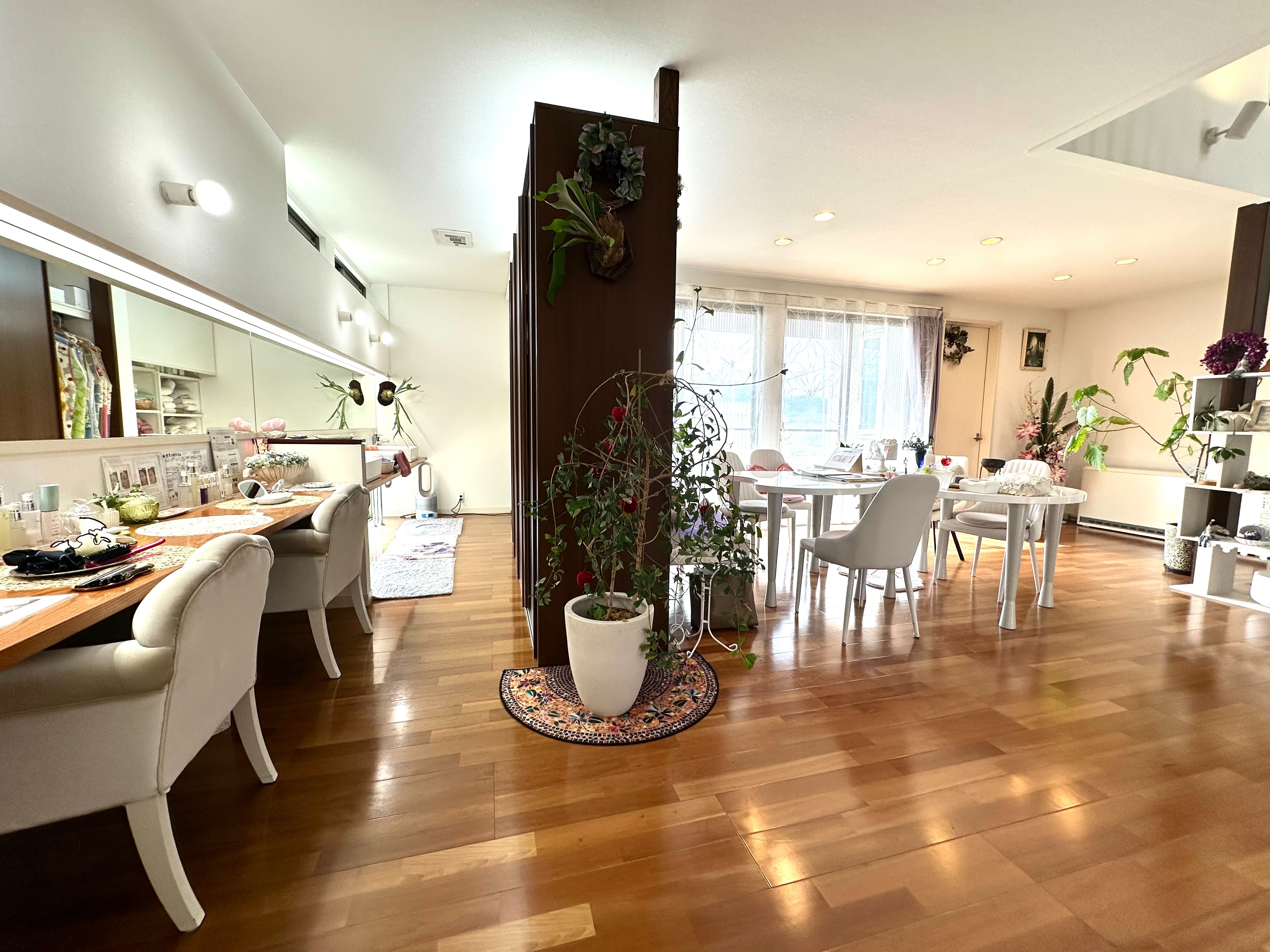 モイスティーヌ松山湯の山サロン