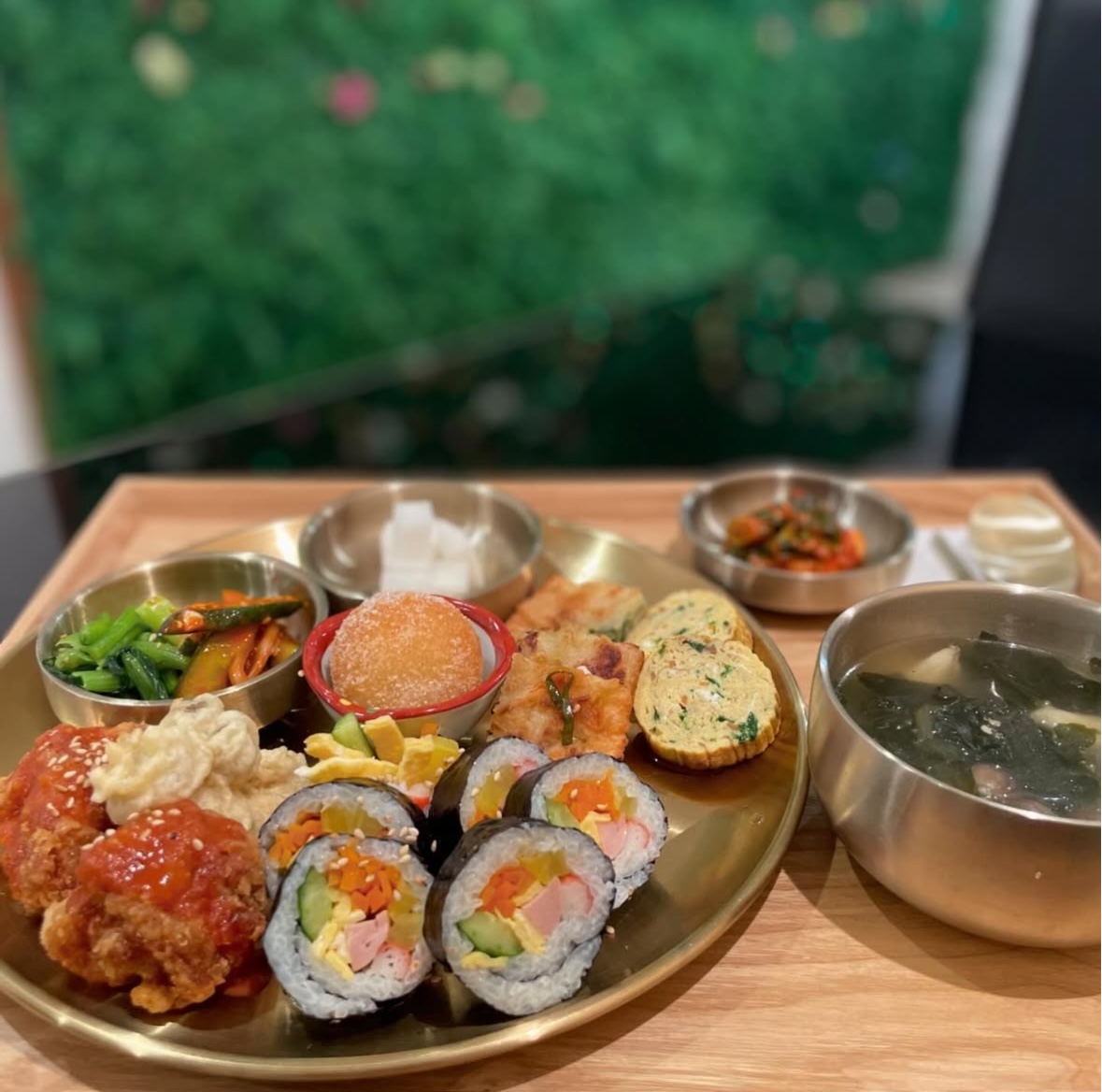 韓国ダイニングカフェMiRai