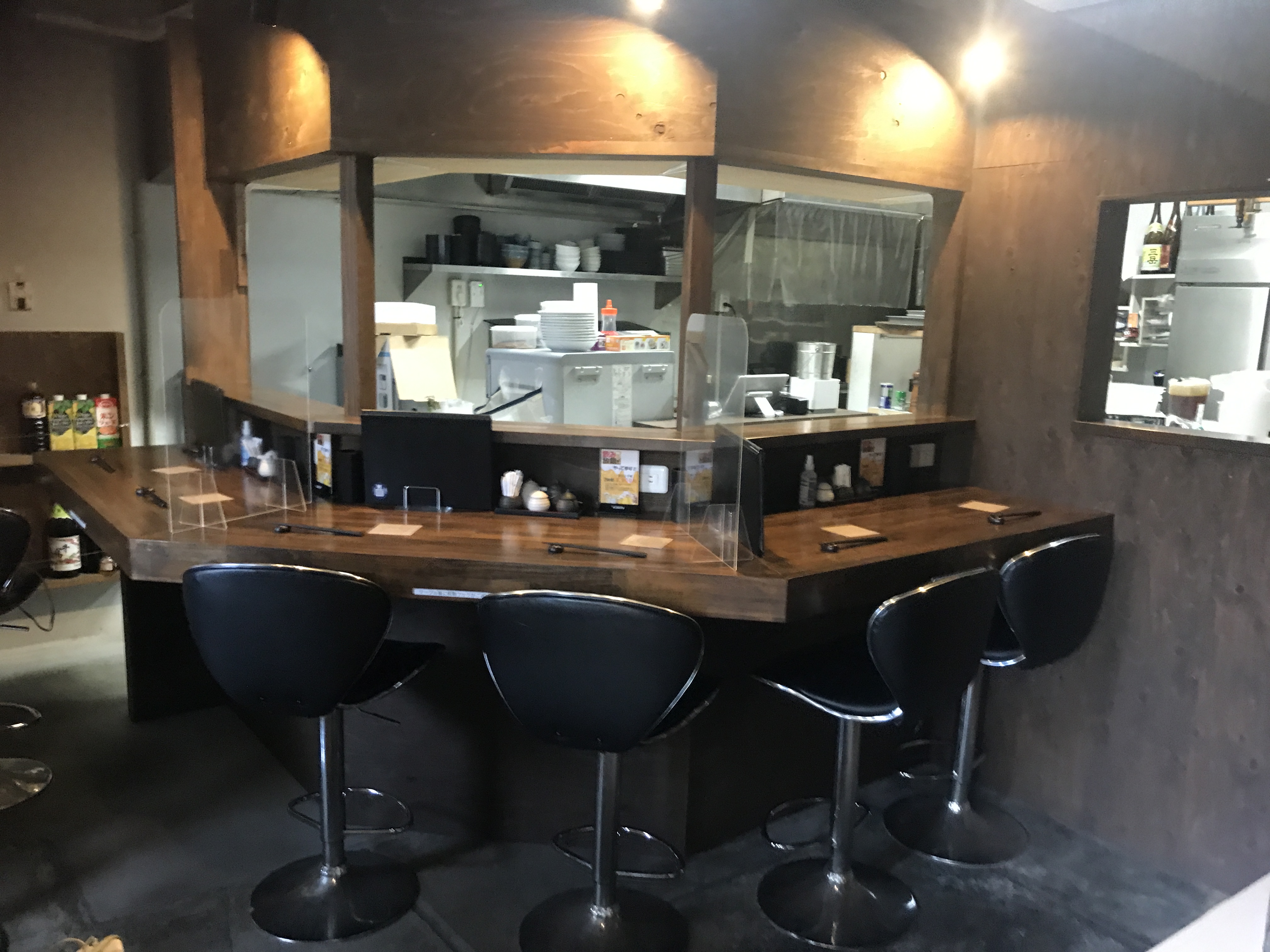 焼き鳥よつば屋久米店