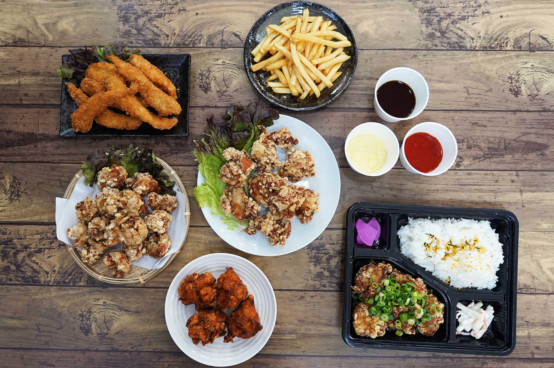 唐揚げ専門店からや