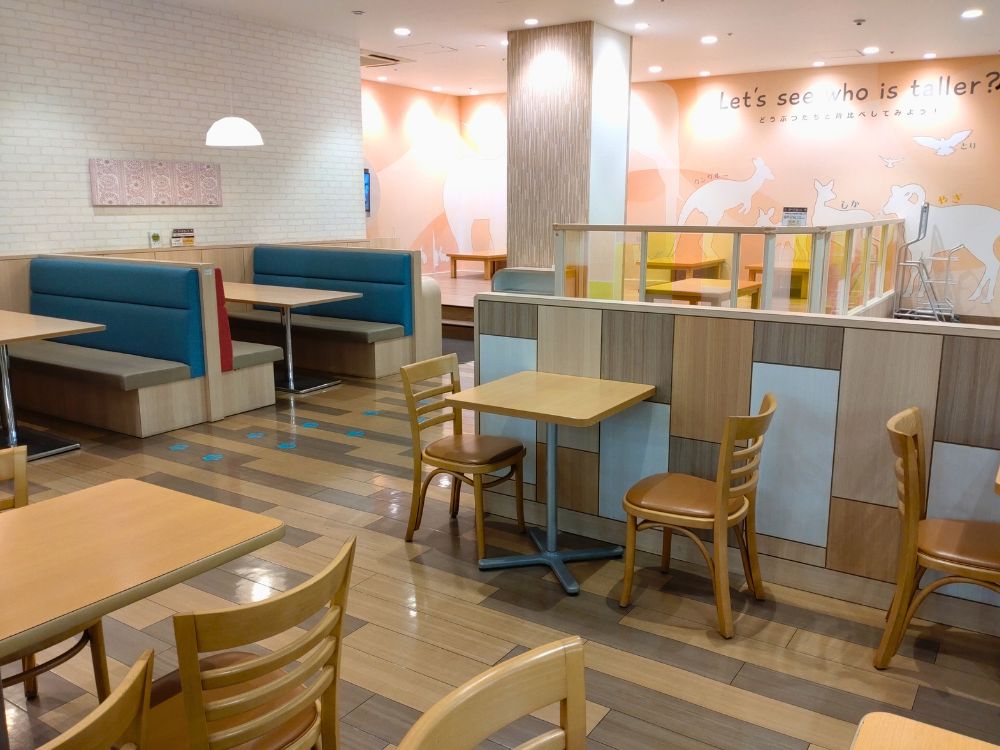 フードコート重信店（ミョンドンヤ）