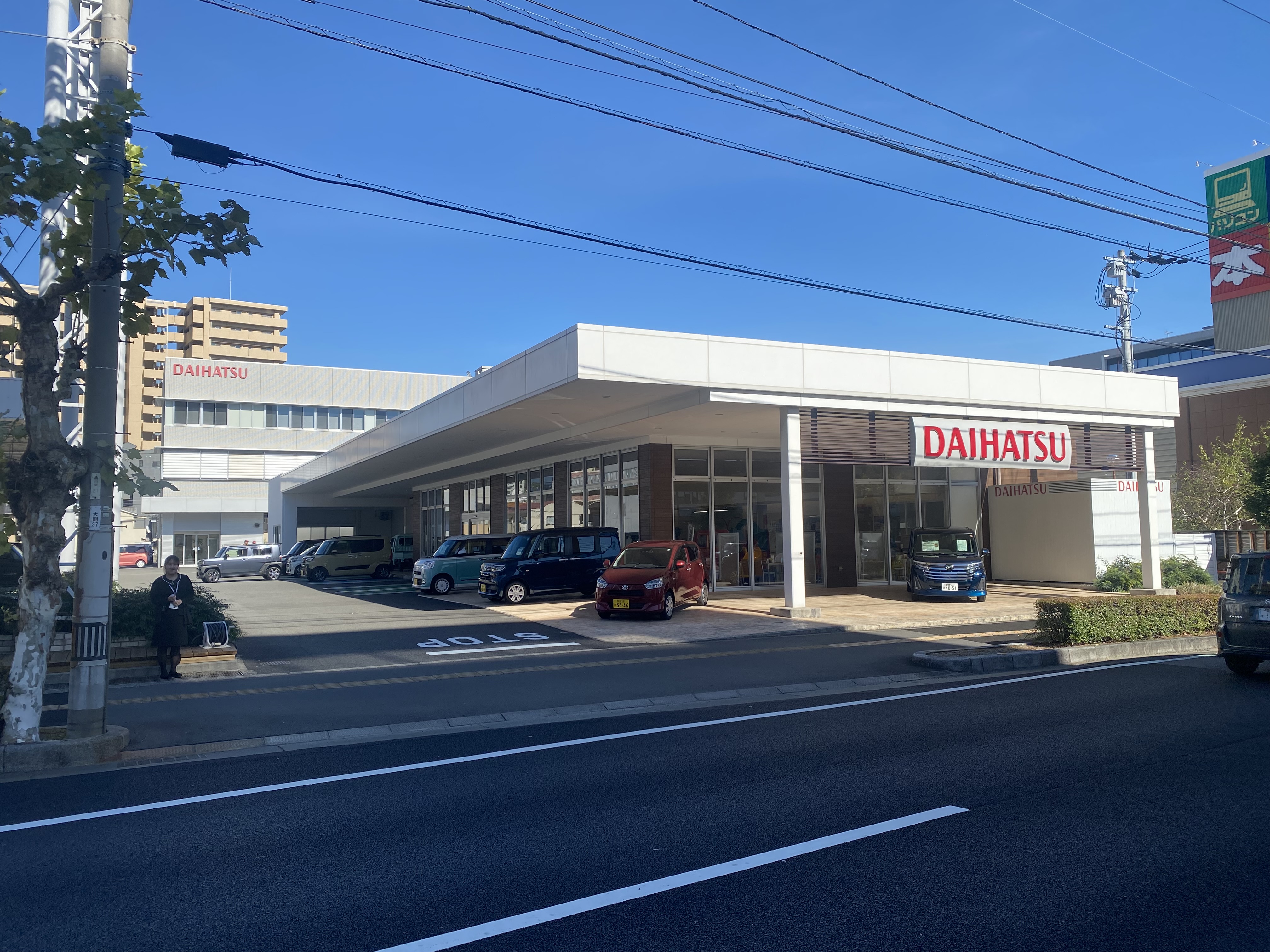 愛媛ダイハツ販売(株)　松山店