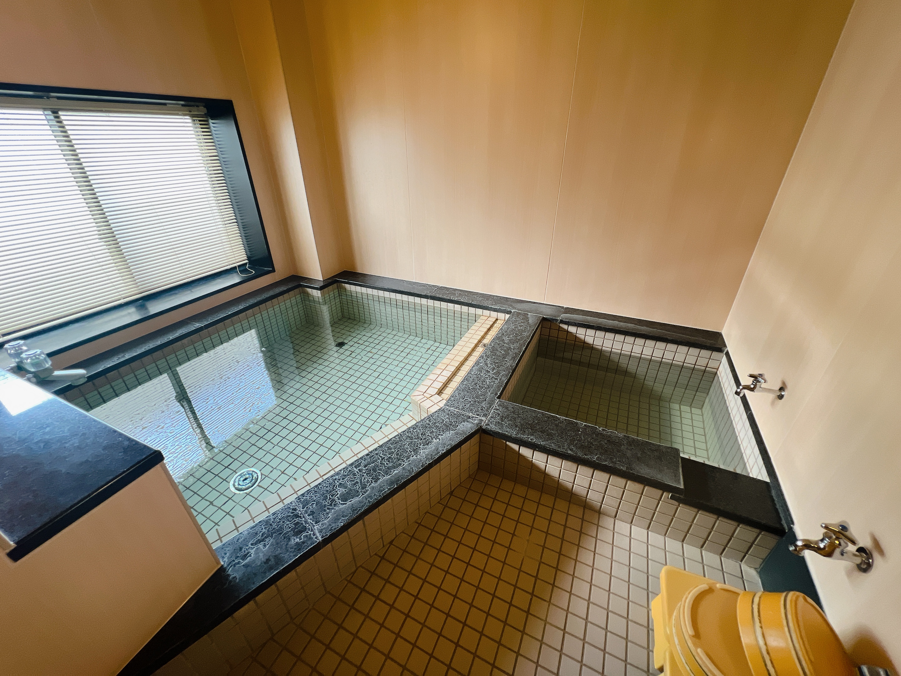 天山トロン温泉