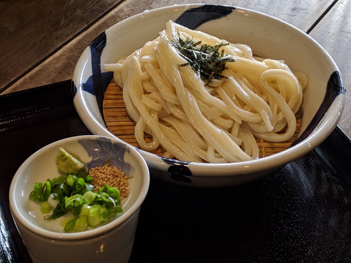 うどんの多磨屋